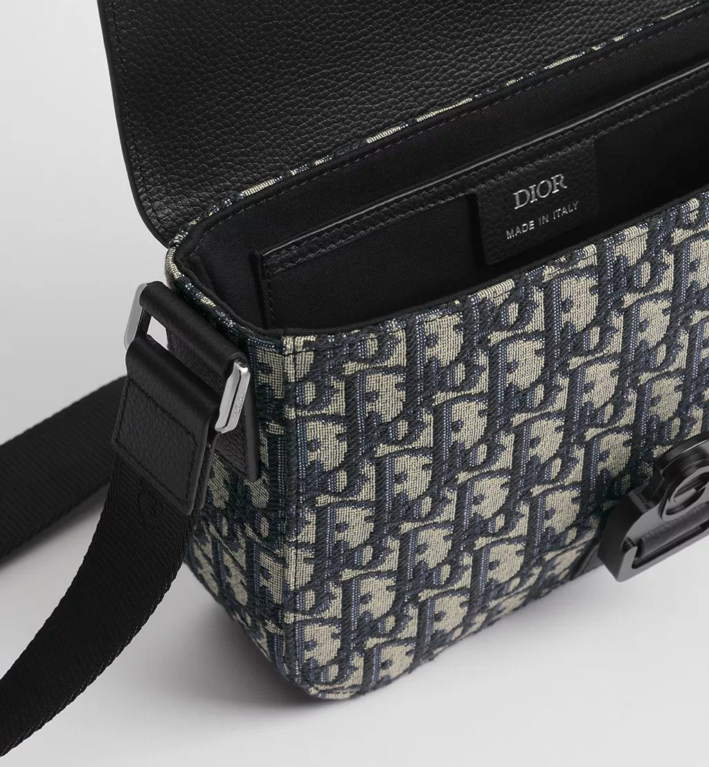 Oblique Saddle Messenger — Beige